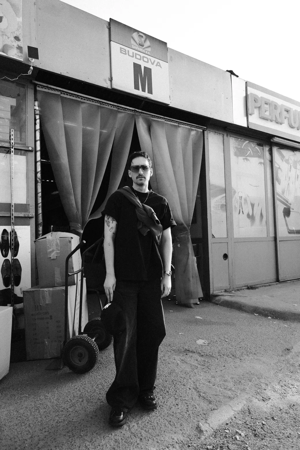 Thomas Habr behind the scenes on location