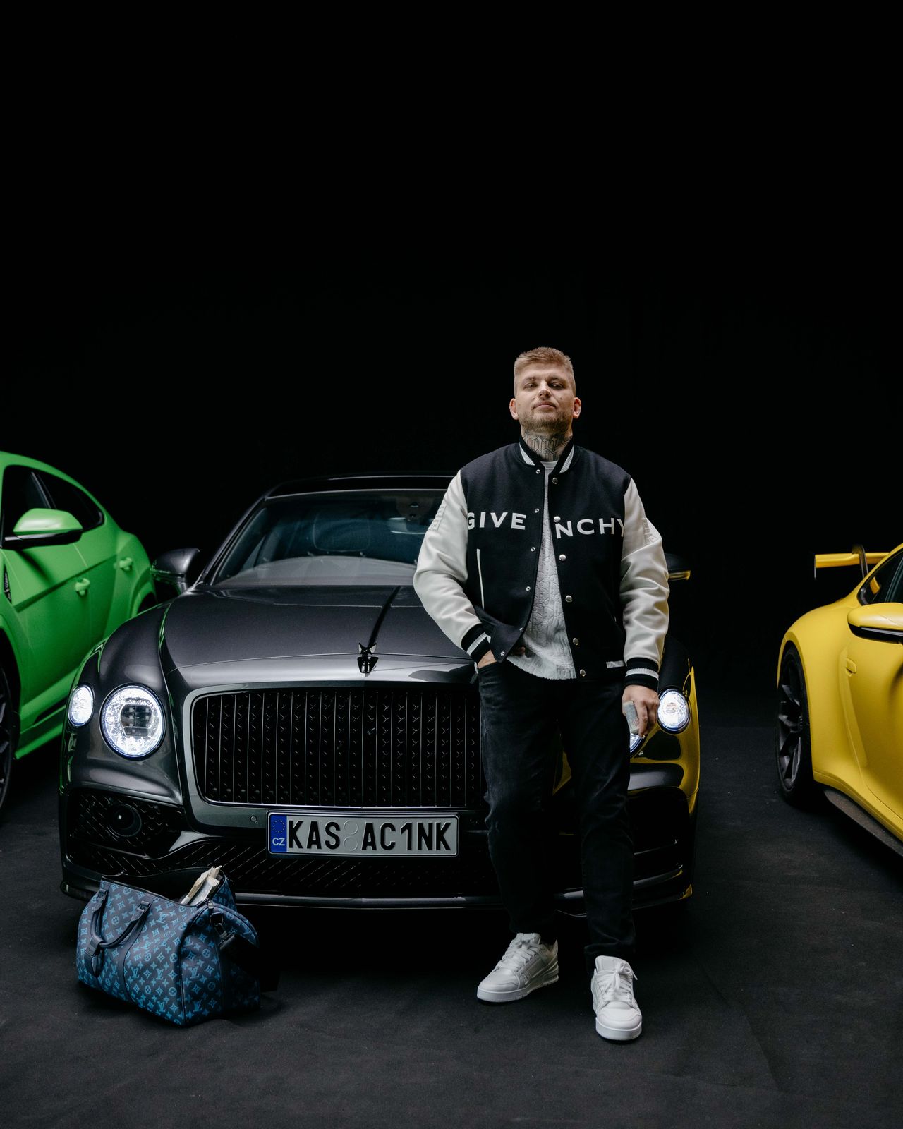 Maxim Flipking lifestyle portrait Givenchy hoodie beside Bentley and Porsche — Thomas Habr photographer